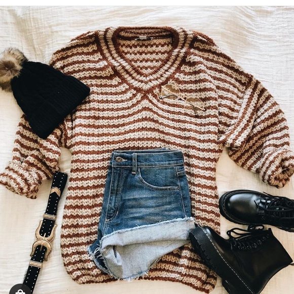 🚨//Pumpkin Patch Collection// Over sized Sweater - Picture 8 of 8